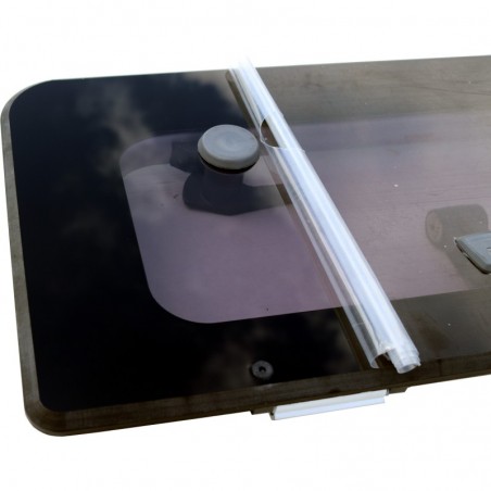 Lewmar FLUSH Luke für BAVARIA F2G 575x284 mm – Graues Acrylglas