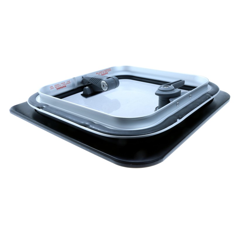 Bootsluke Lewmar FLUSH für BAVARIA F2G – Grau getöntes Acrylglas (330 x 329 mm)