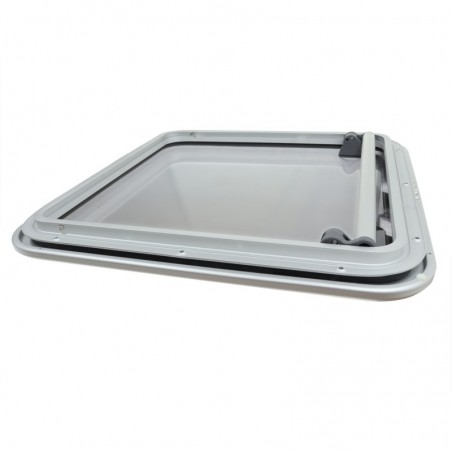 Lewmar PILOT 70 Schiebeluke 701x697 – Getöntes Glas Silber