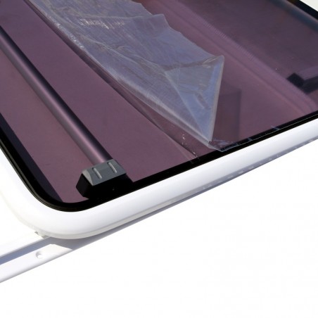 Lewmar Bootsluke PILOT 78 Rahmen Weiss Schiebeluke