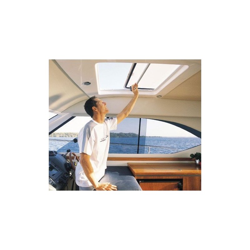 Lewmar Pilot Schiebeluke 844×790 mm – Weiß, Acrylglas | Bootsluke