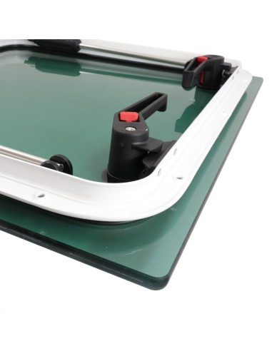 Bootsluke Lewmar Flush Profile 60 577x577  3 Gen grün